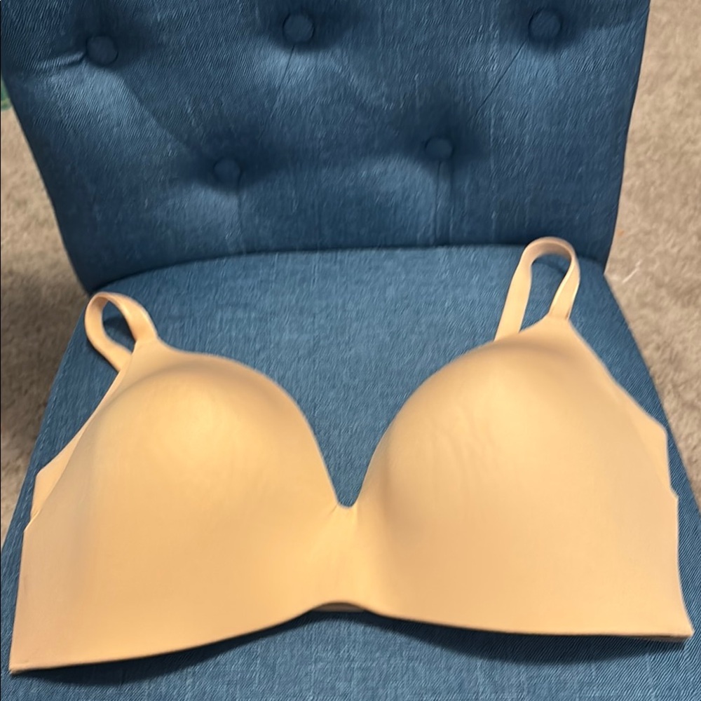 Never Worn Knix 44D Bra